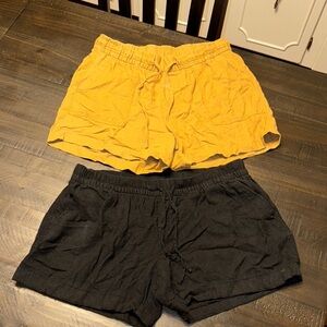 OLD NAVY ON WOMENS Yellow and Black Casual Shorts Set of 2 Med/Large